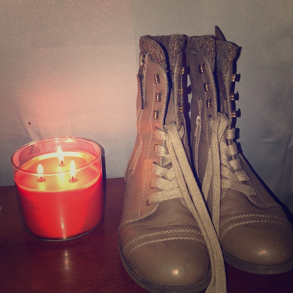 Gray lace up Boots (RARELY WORN)